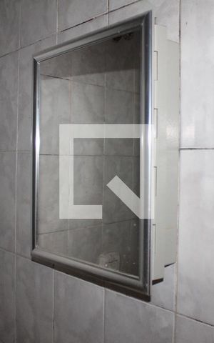 Casa à venda com 103m², 2 quartos e 2 vagasBanheiro 