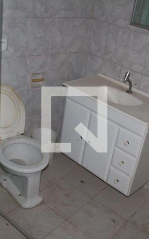 Casa à venda com 103m², 2 quartos e 2 vagasBanheiro 