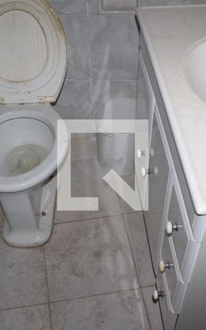 Casa à venda com 103m², 2 quartos e 2 vagasBanheiro 