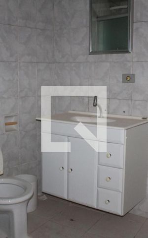 Casa à venda com 103m², 2 quartos e 2 vagasBanheiro 