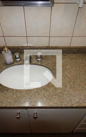 Apartamento à venda com 100m², 3 quartos e 2 vagasQuarto 1 - Banheiro