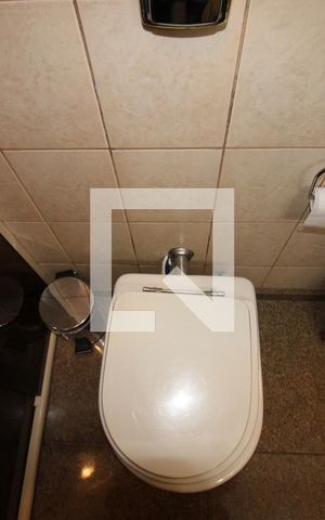 Apartamento à venda com 100m², 3 quartos e 2 vagasQuarto 1 - Banheiro