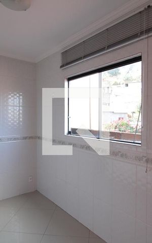 Casa para alugar com 150m², 4 quartos e 2 vagasCasa 2 - Cozinha