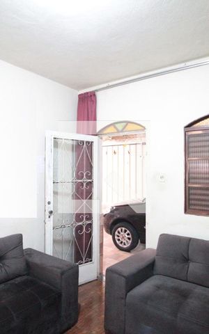 Casa para alugar com 150m², 4 quartos e 2 vagasCasa 1 - Sala