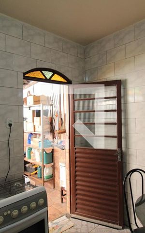 Casa para alugar com 150m², 4 quartos e 2 vagasCasa 1 - Cozinha