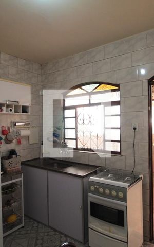 Casa para alugar com 150m², 4 quartos e 2 vagasCasa 1 - Cozinha
