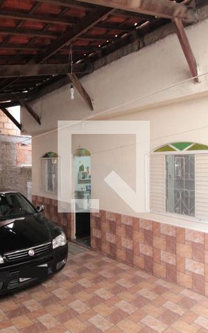 Casa para alugar com 150m², 4 quartos e 2 vagasCasa 1 - Garagem