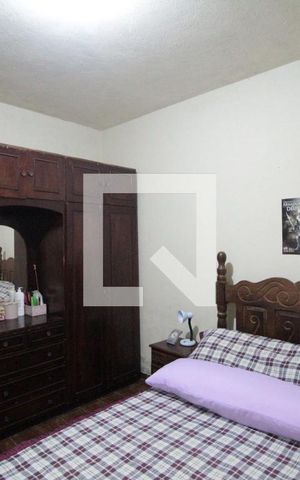 Casa para alugar com 150m², 4 quartos e 2 vagasCasa 1 - Quarto 2