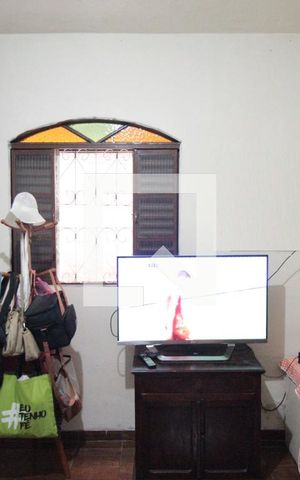 Casa para alugar com 150m², 4 quartos e 2 vagasCasa 1 - Quarto 1