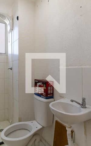 Apartamento para alugar com 42m², 2 quartos e sem vaga Apartamento para alugar com 42m², 2 quartos e sem vagaBanheiro