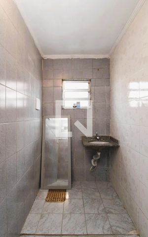 Casa à venda com 100m², 4 quartos e sem vagaBanheiro da Suíte