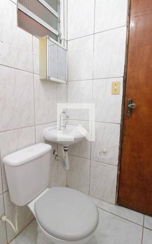 Casa à venda com 100m², 4 quartos e sem vagaBanheiro Social