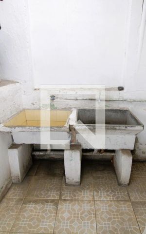 Casa à venda com 100m², 4 quartos e sem vagaÁrea de Serviço
