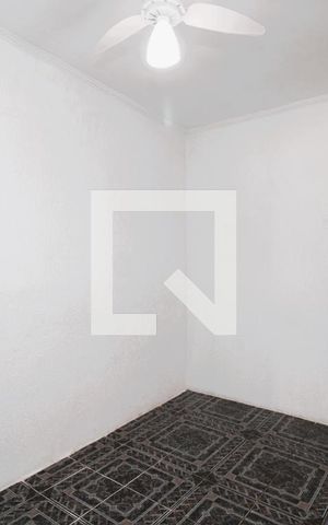 Casa à venda com 100m², 4 quartos e sem vagaSala