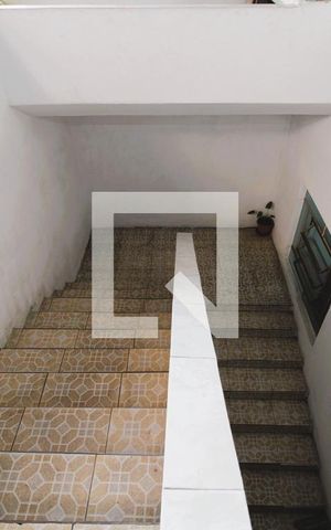 Casa à venda com 100m², 4 quartos e sem vagaÁrea comum