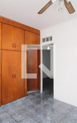 Casa à venda com 100m², 4 quartos e sem vagaSuíte