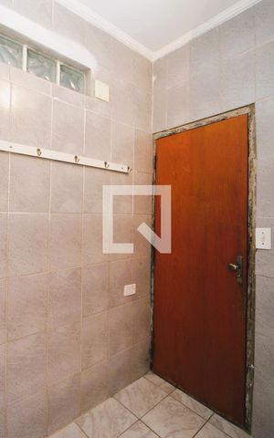 Casa à venda com 100m², 4 quartos e sem vagaBanheiro da Suíte
