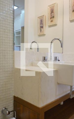 Apartamento para alugar com 65m², 2 quartos e 2 vagasLavabo