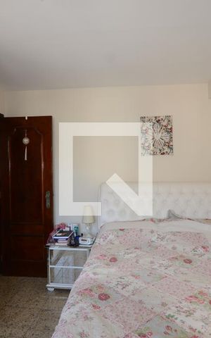 Apartamento à venda com 78m², 3 quartos e 1 vagaQuarto 2