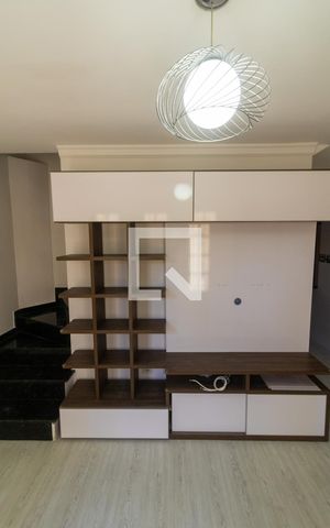 Casa de condomínio à venda com 70m², 2 quartos e 1 vagaSala