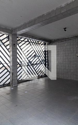 Casa à venda com 70m², 2 quartos e 2 vagas Casa à venda com 70m², 2 quartos e 2 vagasGaragem