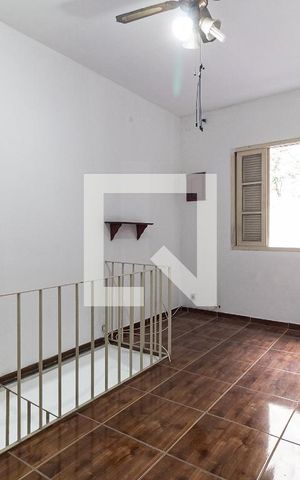Casa à venda com 70m², 2 quartos e 2 vagas Casa à venda com 70m², 2 quartos e 2 vagasQuarto 2