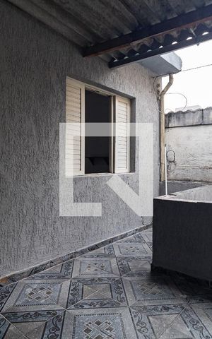 Casa à venda com 70m², 2 quartos e 2 vagas Casa à venda com 70m², 2 quartos e 2 vagasVaranda da Suíte