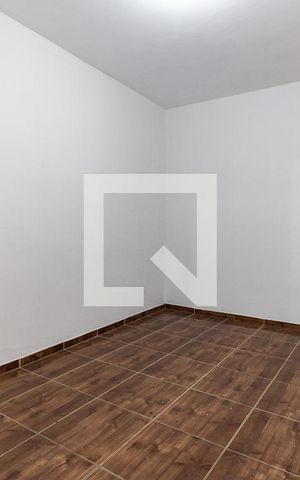 Casa à venda com 70m², 2 quartos e 2 vagas Casa à venda com 70m², 2 quartos e 2 vagasSuíte