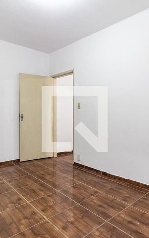 Casa à venda com 70m², 2 quartos e 2 vagas Casa à venda com 70m², 2 quartos e 2 vagasSuíte