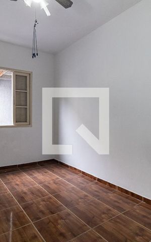 Casa à venda com 70m², 2 quartos e 2 vagas Casa à venda com 70m², 2 quartos e 2 vagasQuarto 2