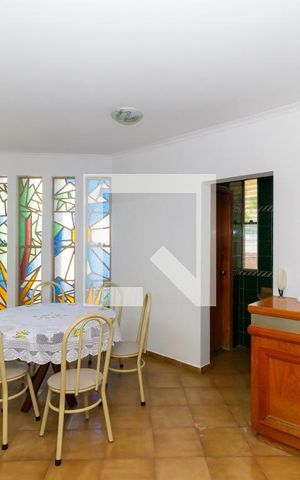 Casa à venda com 359m², 3 quartos e 4 vagas Casa à venda com 359m², 3 quartos e 4 vagasSala de Jantar