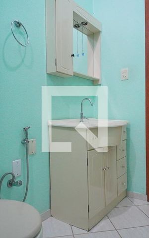 Casa para alugar com 190m², 3 quartos e 2 vagas Casa para alugar com 190m², 3 quartos e 2 vagasBanheiro 1