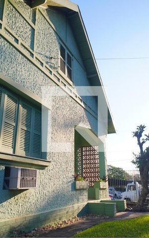 Casa para alugar com 190m², 3 quartos e 2 vagas Casa para alugar com 190m², 3 quartos e 2 vagasFachada