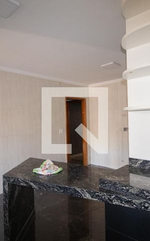 Casa à venda com 1200m², 3 quartos e 5 vagas Casa à venda com 1200m², 3 quartos e 5 vagasCozinha