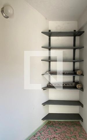 Casa à venda com 230m², 6 quartos e 4 vagas Casa à venda com 230m², 6 quartos e 4 vagasQuarto de Serviço