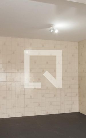 Casa para alugar com 140m², 2 quartos e 2 vagas Casa para alugar com 140m², 2 quartos e 2 vagasGaragem