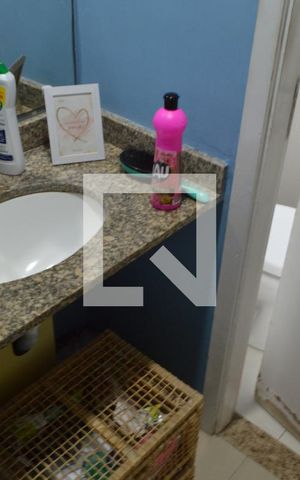 Apartamento à venda com 70m², 2 quartos e 2 vagas Apartamento à venda com 70m², 2 quartos e 2 vagasBanheiro