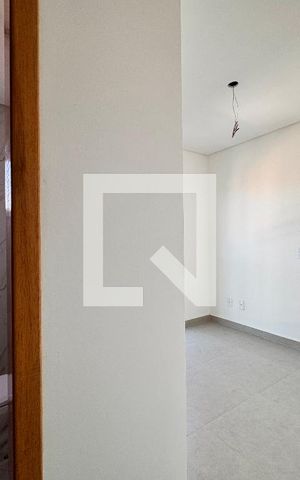 Apartamento à venda com 92m², 2 quartos e 1 vaga Apartamento à venda com 92m², 2 quartos e 1 vagaSuite