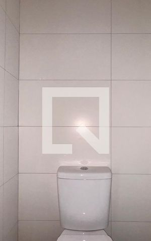 Apartamento à venda com 92m², 2 quartos e 1 vaga Apartamento à venda com 92m², 2 quartos e 1 vagaBanheiro de serviço