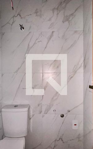 Apartamento à venda com 92m², 2 quartos e 1 vaga Apartamento à venda com 92m², 2 quartos e 1 vagaBanheiro