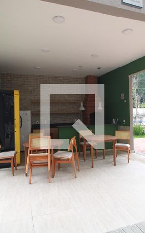 Apartamento para alugar com 36m², 2 quartos e sem vagaÁrea comum - Churrasqueira