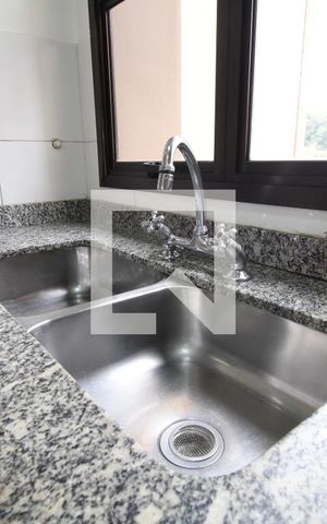 Apartamento à venda com 150m², 5 quartos e 4 vagasCozinha - Armários