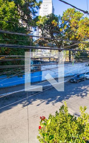 Casa à venda com 300m², 3 quartos e 2 vagas Casa à venda com 300m², 3 quartos e 2 vagasVista da Varanda