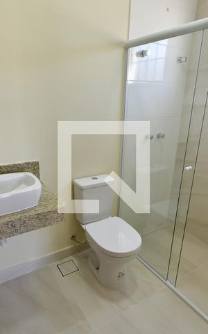 Casa à venda com 350m², 4 quartos e 6 vagasBanheiro Suíte 3