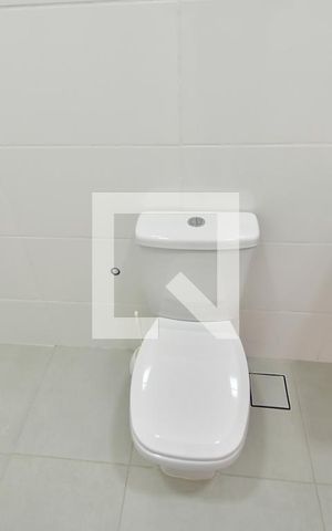 Casa à venda com 350m², 4 quartos e 6 vagasBanheiro de serviço 2