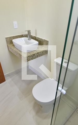Casa à venda com 350m², 4 quartos e 6 vagasBanheiro Suíte 3
