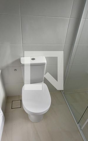 Casa à venda com 350m², 4 quartos e 6 vagasBanheiro Suíte 2