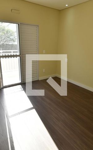 Casa à venda com 350m², 4 quartos e 6 vagasQuarto 4 - Suíte