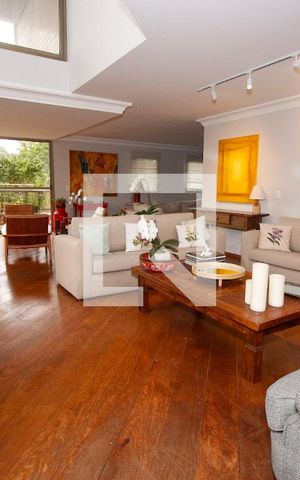 Apartamento à venda com 340m², 5 quartos e 4 vagasSala