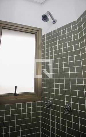 Apartamento à venda com 340m², 5 quartos e 4 vagas Apartamento à venda com 340m², 5 quartos e 4 vagasBanheiro da Suíte 4
